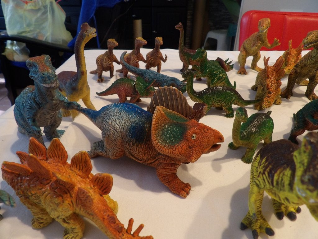 30 x DINOSAURUSSEN VAN UKRD (net als Schleich figuren), Ophalen of Verzenden, Gebruikt, Overige soorten, Beeldje of Figuurtje