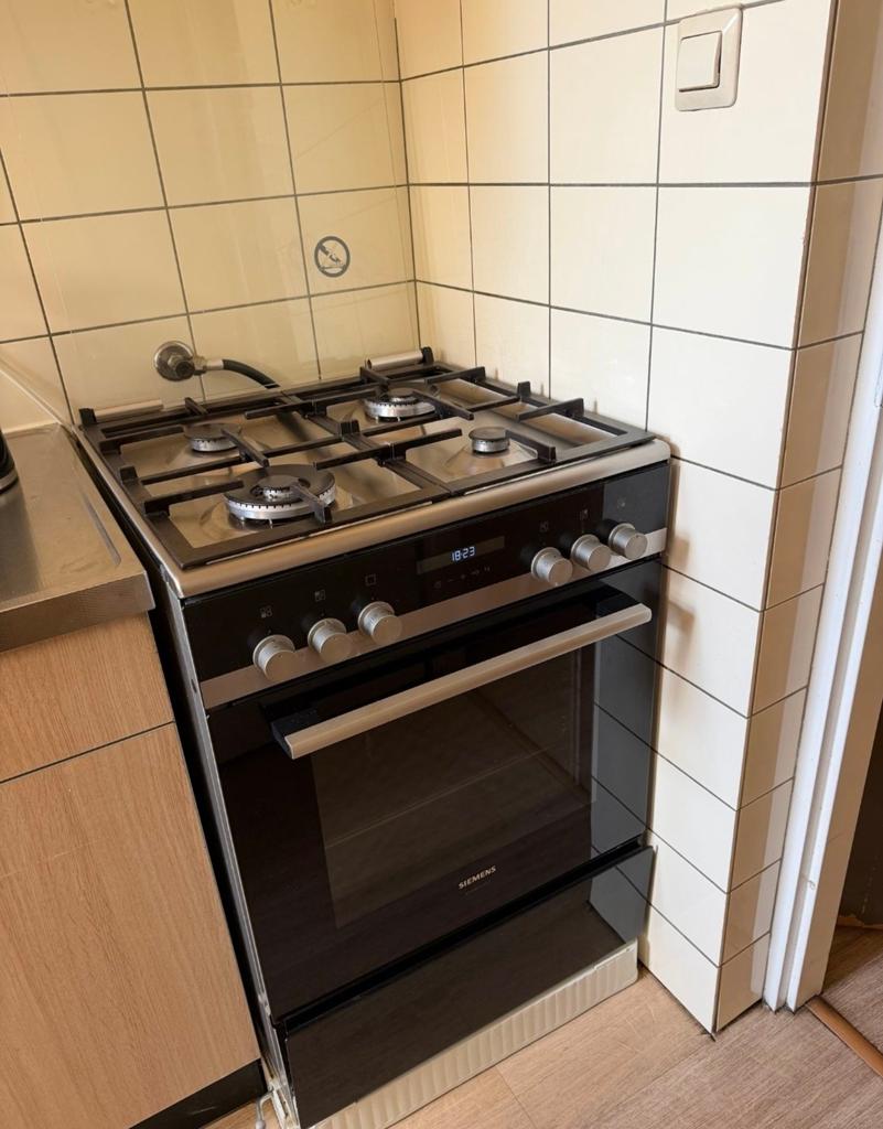 Siemens gasfornuis met oven, Witgoed en Apparatuur, Fornuizen, Gebruikt, Gas, Vrijstaand, 85 tot 90 cm