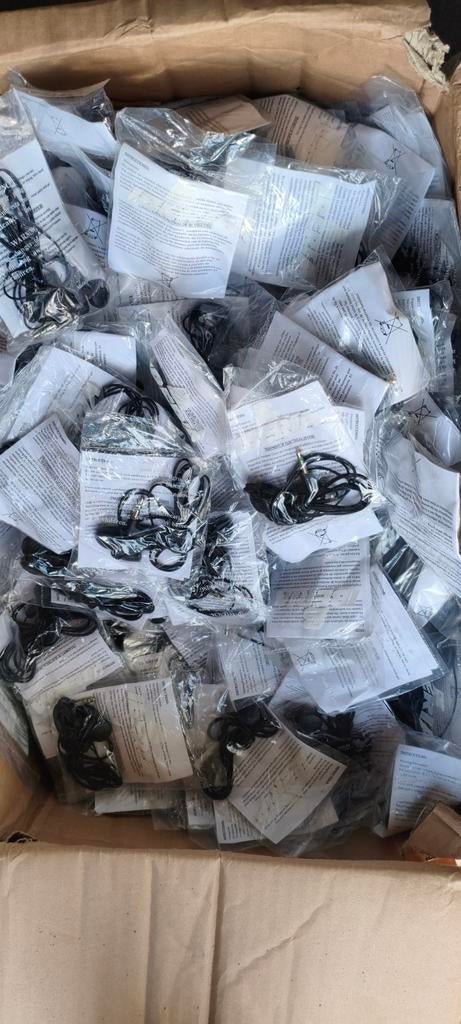 Partij nieuwe bedrade oordopjes - 250stuks, Ophalen of Verzenden, Nieuw, Overige merken