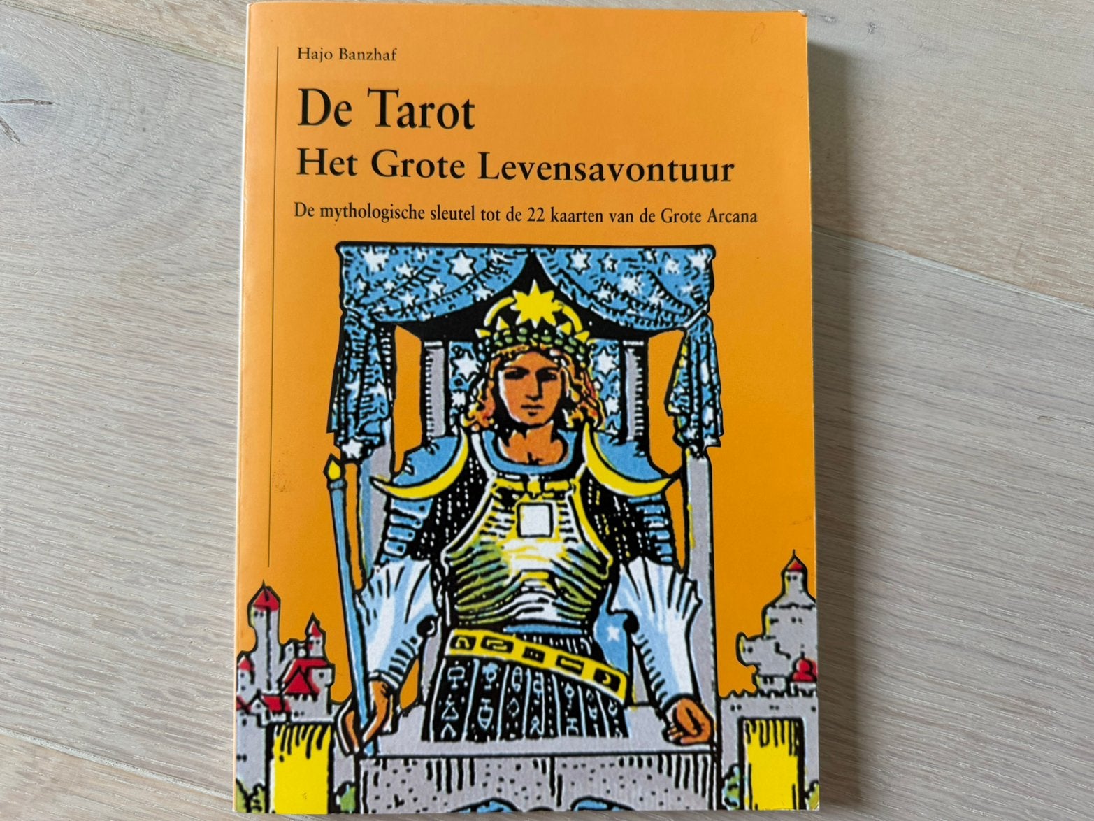 H. Banzhaf - De tarot - het grote levensavontuur, Tarot of Kaarten leggen, Overige typen, Ophalen of Verzenden, Zo goed als nieuw