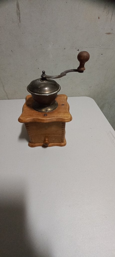Koffiemolen, Ophalen