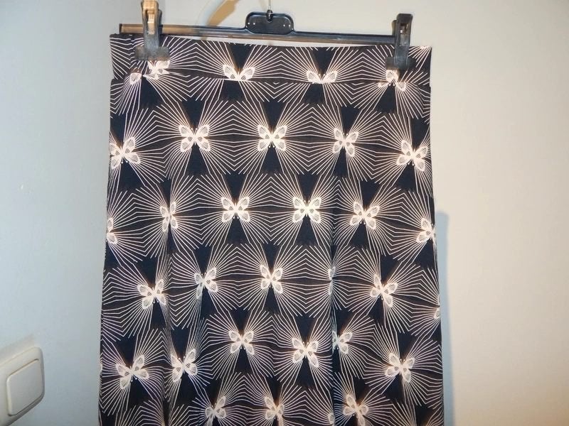 Tante Betsy mooie rok in print vlinders zwart beige M, Maat 38/40 (M), Tante Betsy, Overige kleuren, Verzenden