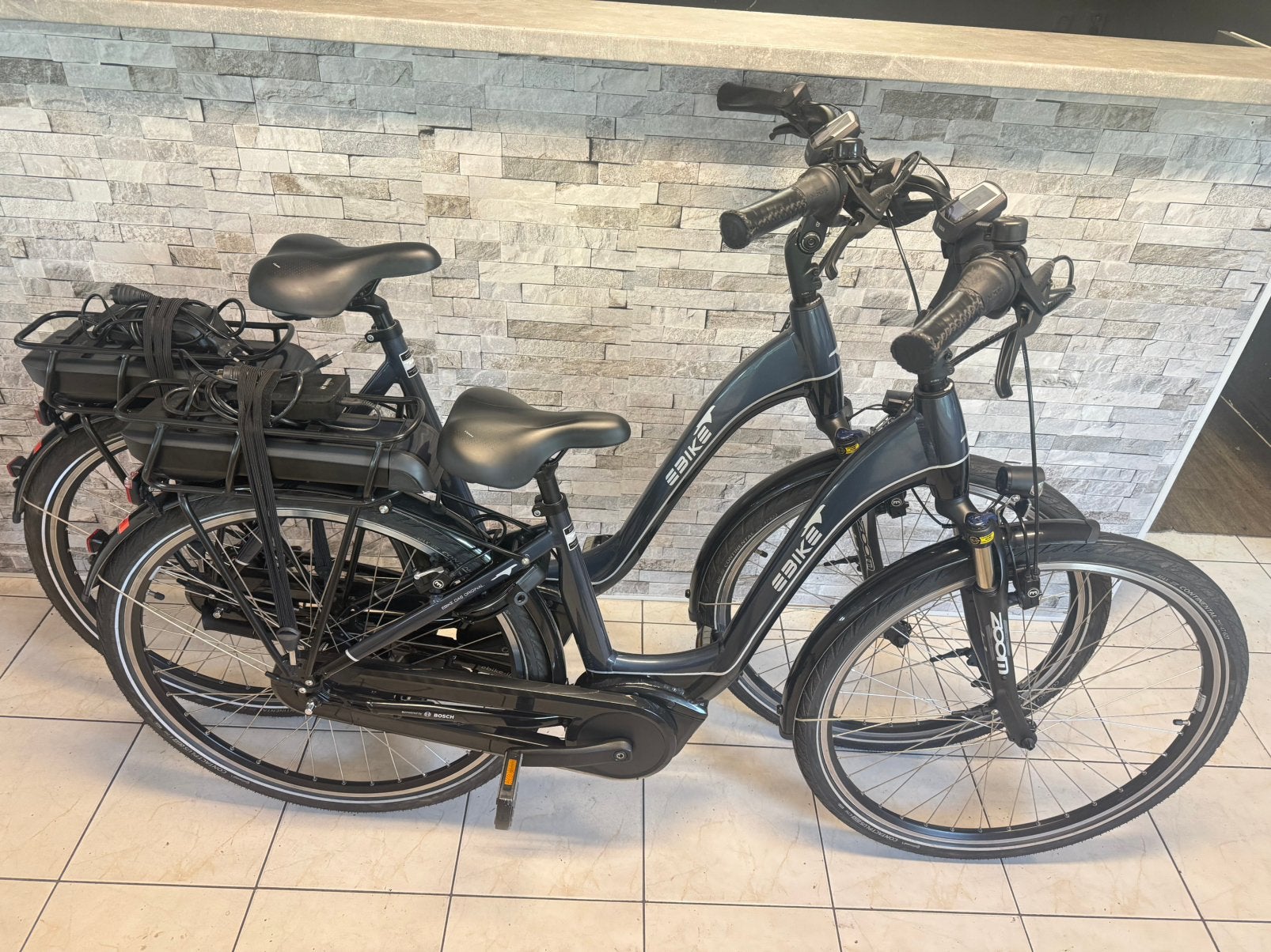 NIEUWSTAAT SET E-Bikes TOTAAL 1337km - 2365km. D61-45cm. V7., Zo goed als nieuw, /, /, 59 cm of meer