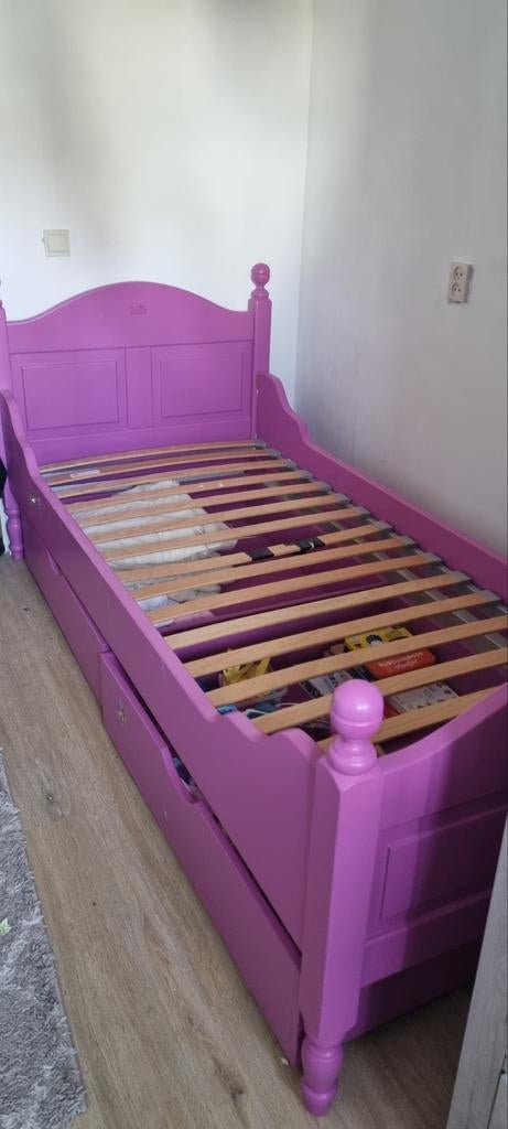 Meisjesbed 90x200cm met zelfgemaakte opbergladen, Kinderen en Baby's, Kinderkamer | Bedden, Ophalen, 85 tot 100 cm, Gebruikt, Lattenbodem