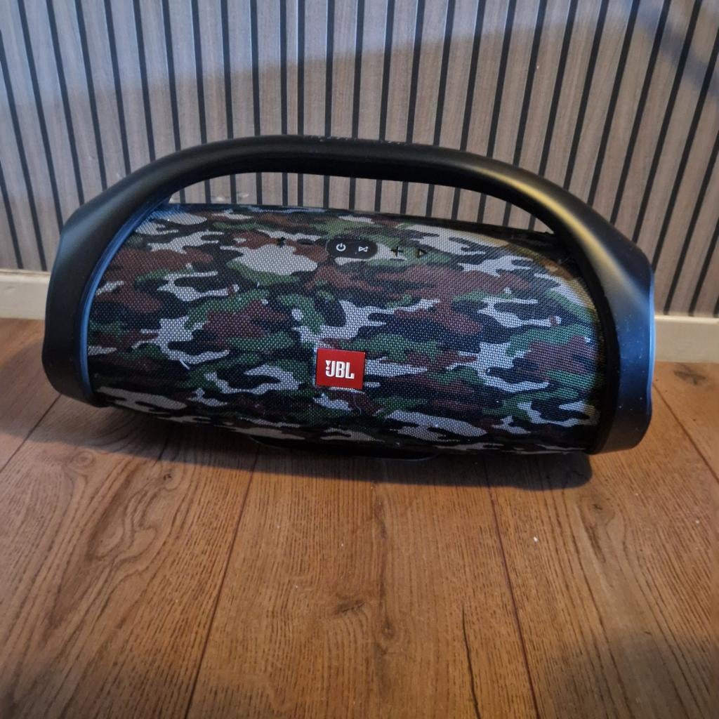 JBL Boombox - Krachtige draagbare Bluetooth speaker, JBL, Overige typen, Ophalen of Verzenden, Zo goed als nieuw