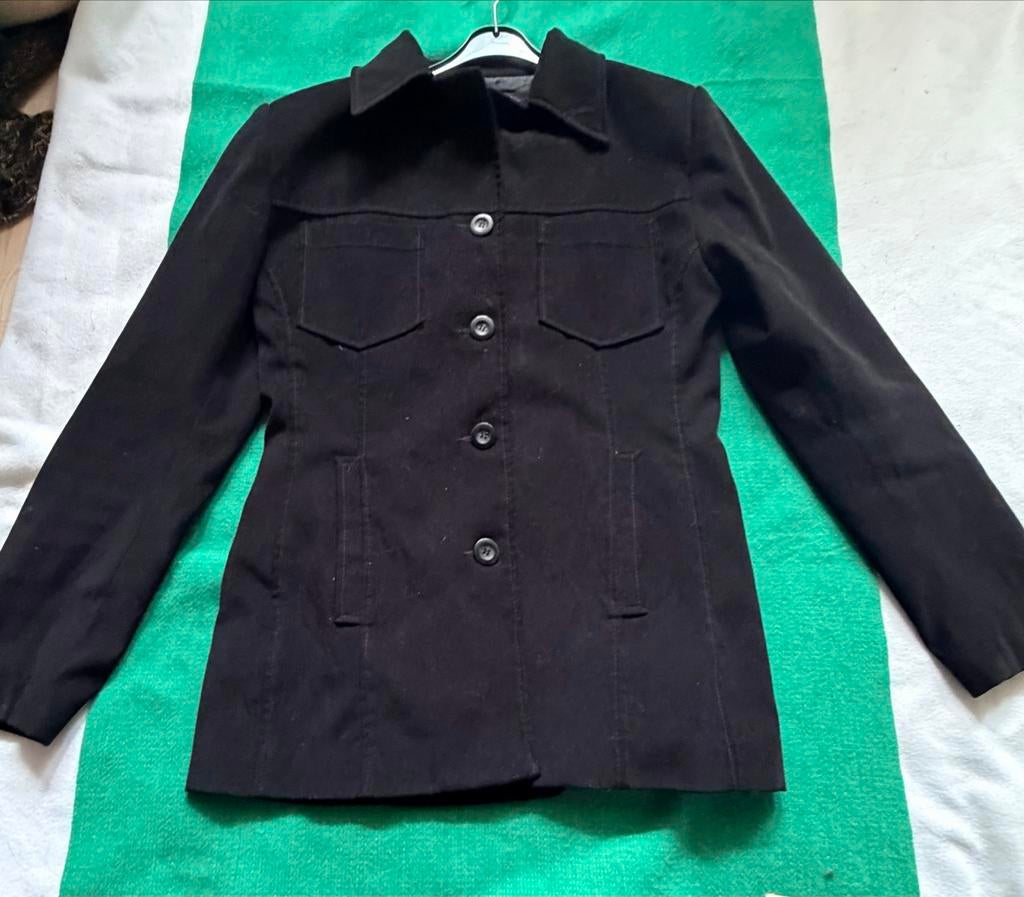 Zwart jasje van Hennes Collection, maat 38. Suede., Ophalen of Verzenden, Zo goed als nieuw, Maat 38/40 (M), Zwart