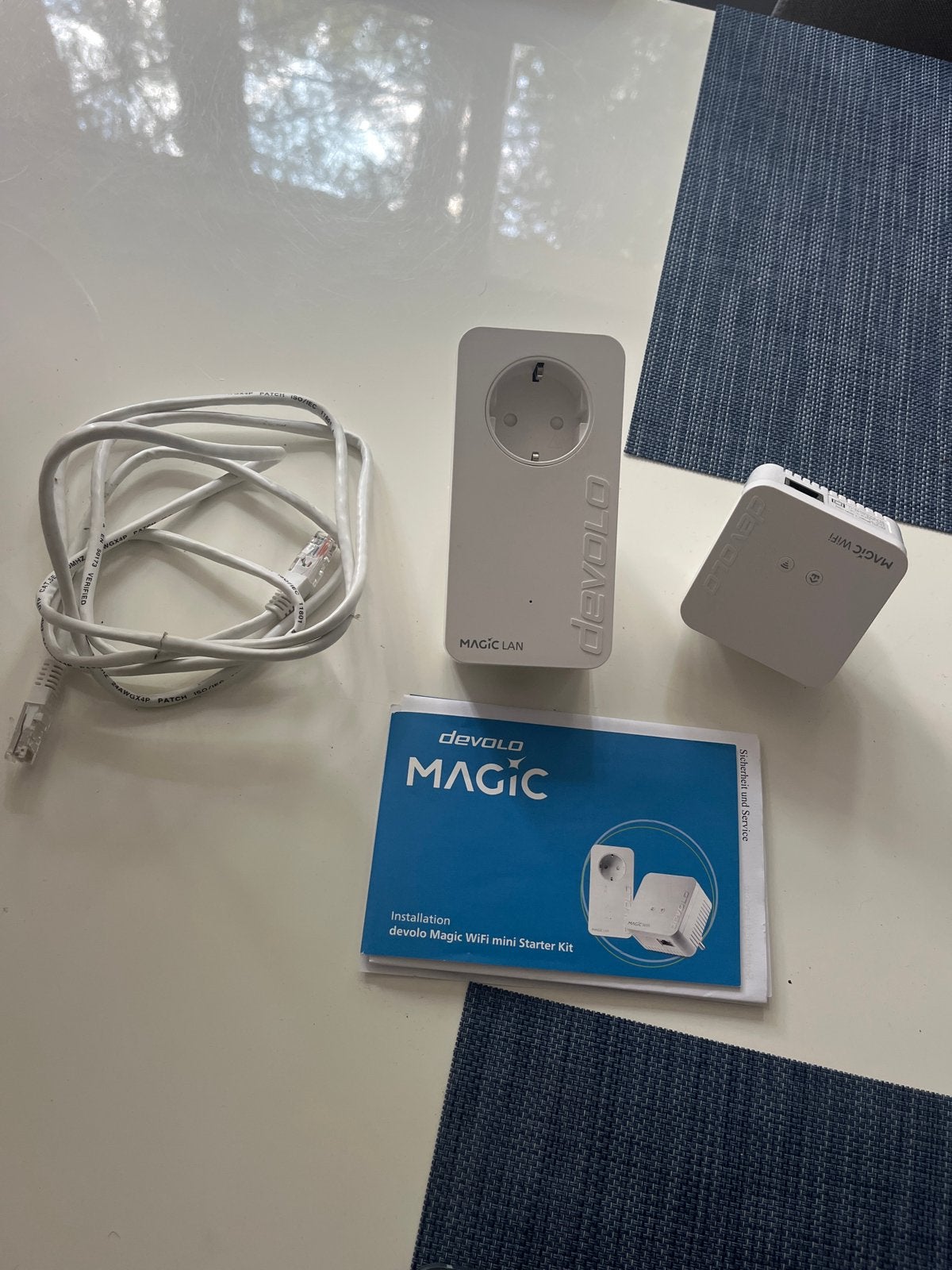 Devolo Magic WiFi mini Starter Kit - Powerline Adapter, Ophalen of Verzenden, Zo goed als nieuw, Router