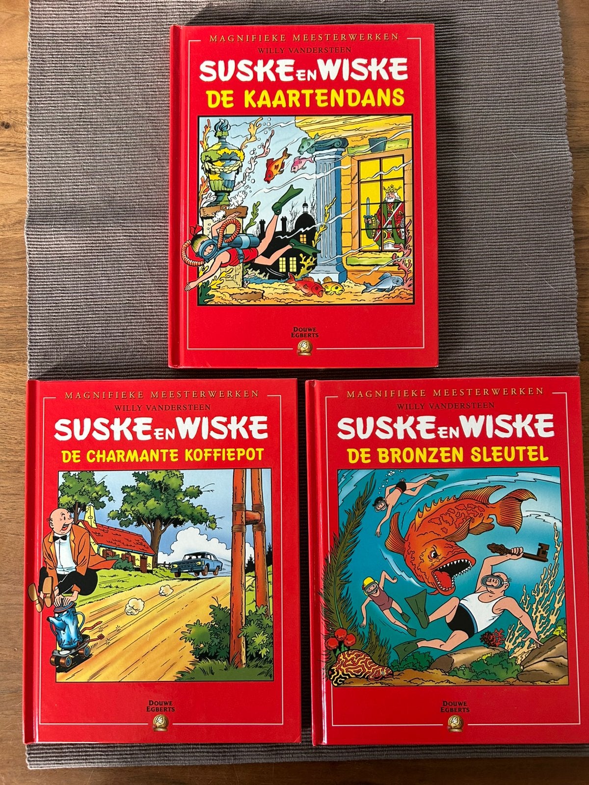 Suske en Wiske - 3 x gebonden stripboek - Douwe Egberts jub, Boeken, Meerdere stripboeken, Ophalen of Verzenden, Zo goed als nieuw