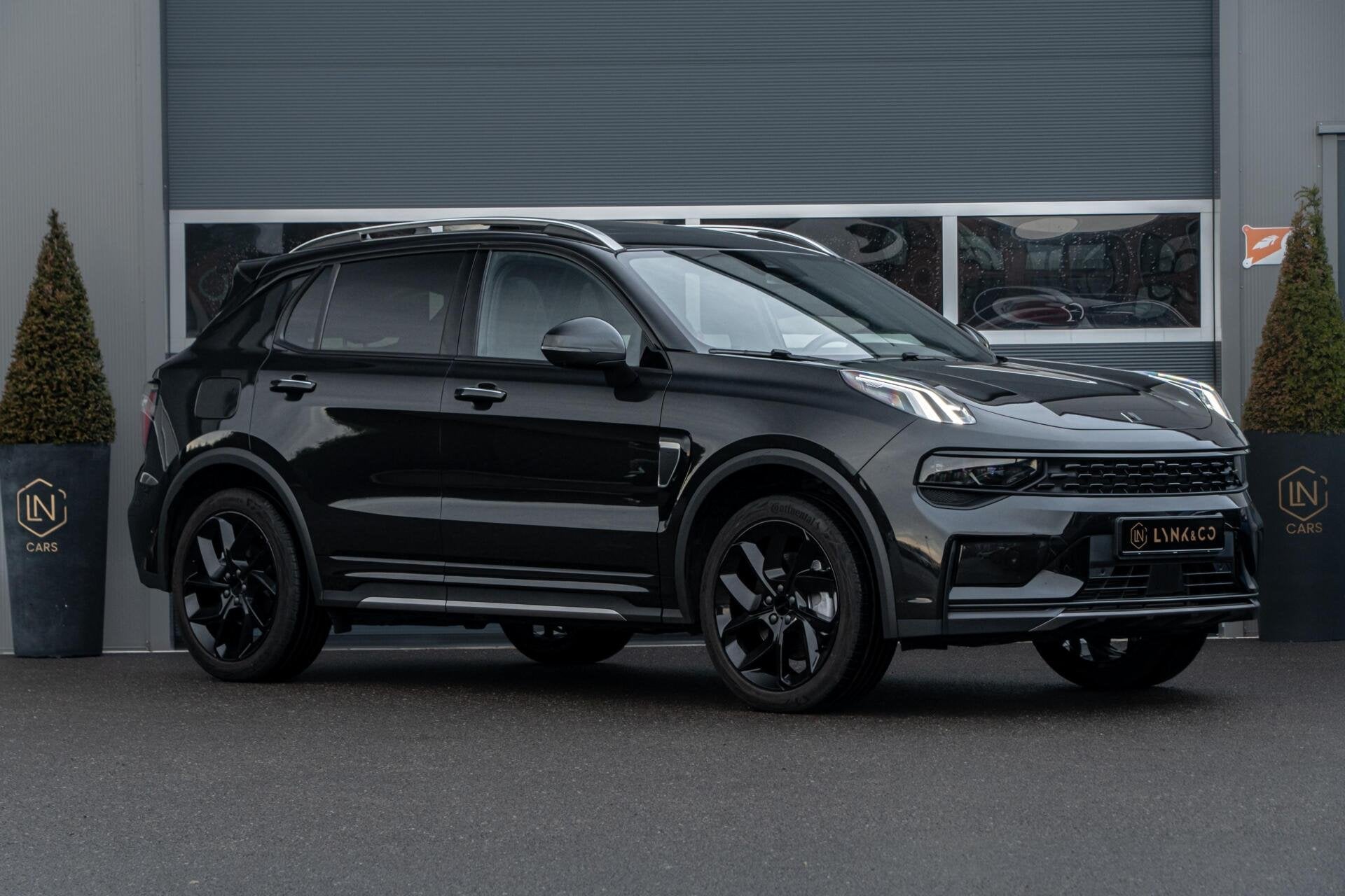 Lynk & Co 01 1.5 | Leder | Pano | DAB | Black | 360 camera, Auto's, Met garantie (alle), Bedrijf, 1854 kg, Hybride Elektrisch/Benzine