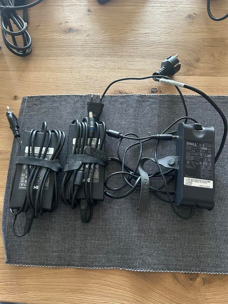 Partij Dell adapters/ opladers 90Watt 3 stuks, Ophalen of Verzenden, Zo goed als nieuw