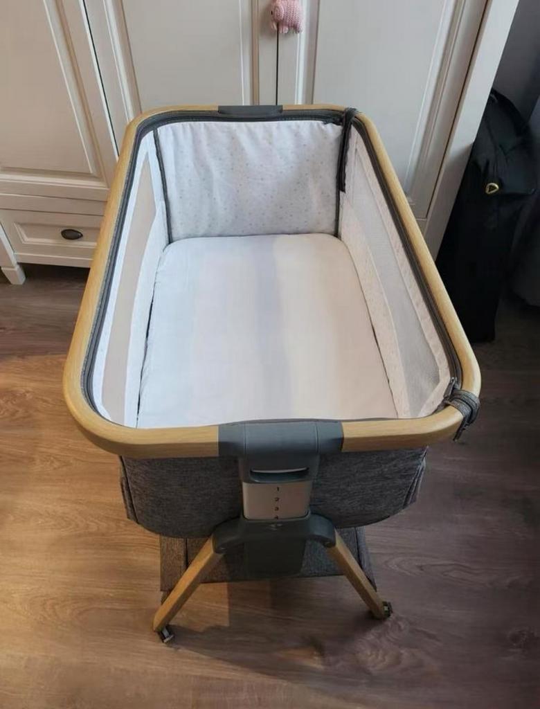 CoZee Co-sleeper /baby wieg inklapbaar- Zo goed als nieuw, Ophalen, Lvxiaoqin77@gmail.com, Wieg, Zo goed als nieuw