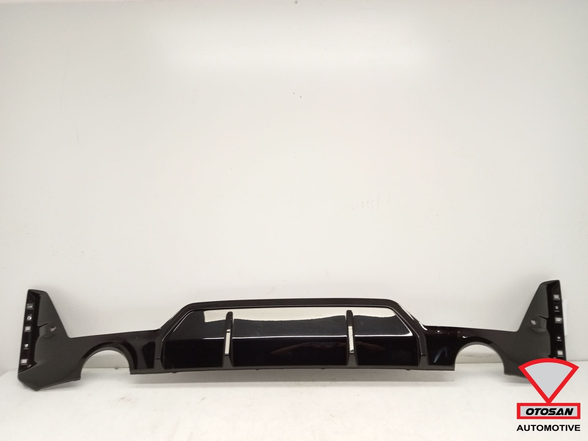 BMW 3 G20 M Diffuser Achterbumper 51128085484, Petuelring 130
80788  Munich, DE, Gebruikt, Info@bmw.de, Ophalen of Verzenden