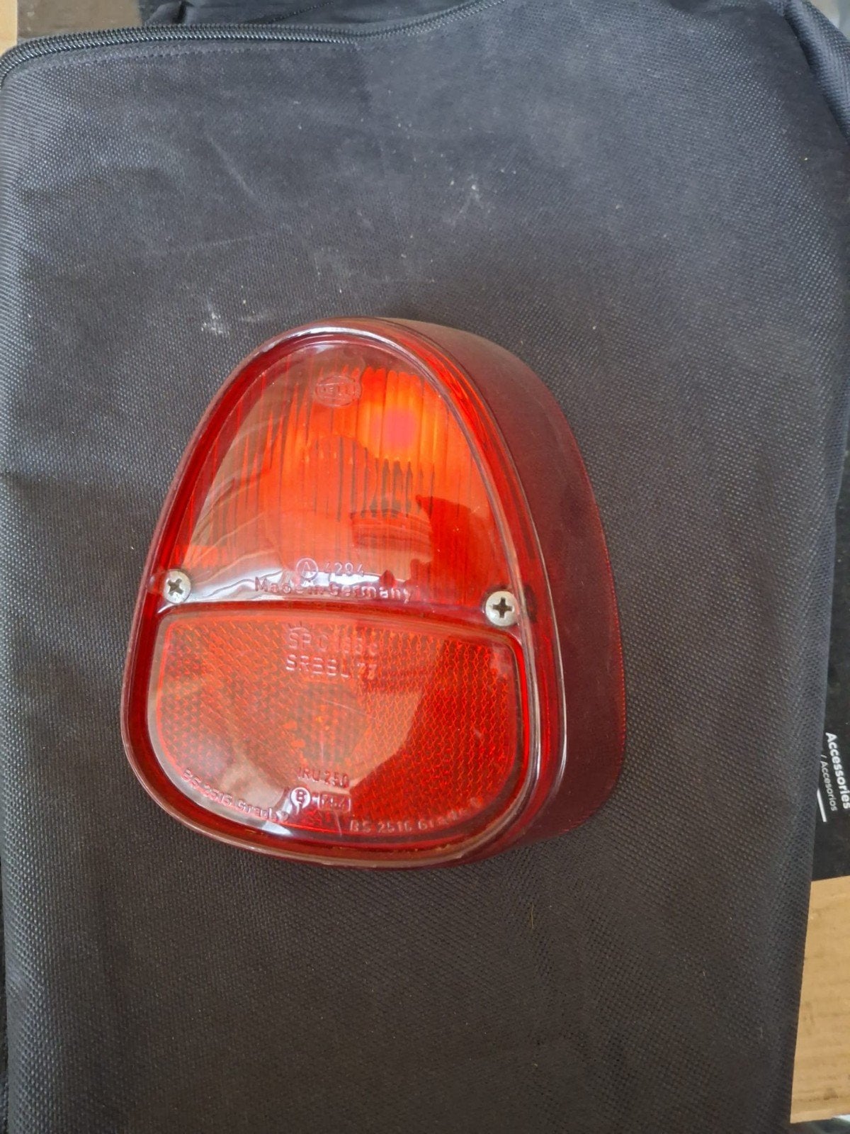 NIEUW RAW glas rechts voor SAAB 96., Ophalen of Verzenden, Nieuw, Saab