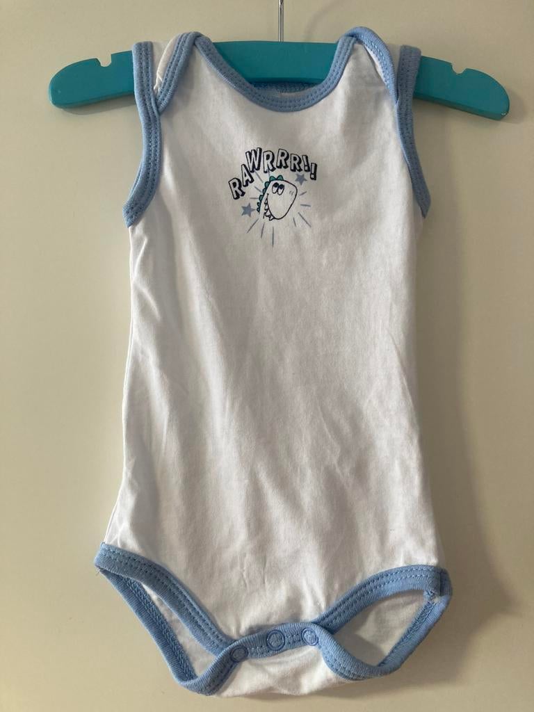 Nette witte dinosaurus / dino rompertje maat 50/56, Kinderen en Baby's, Ophalen of Verzenden, Zo goed als nieuw, Jongetje, Nacht- of Onderkleding