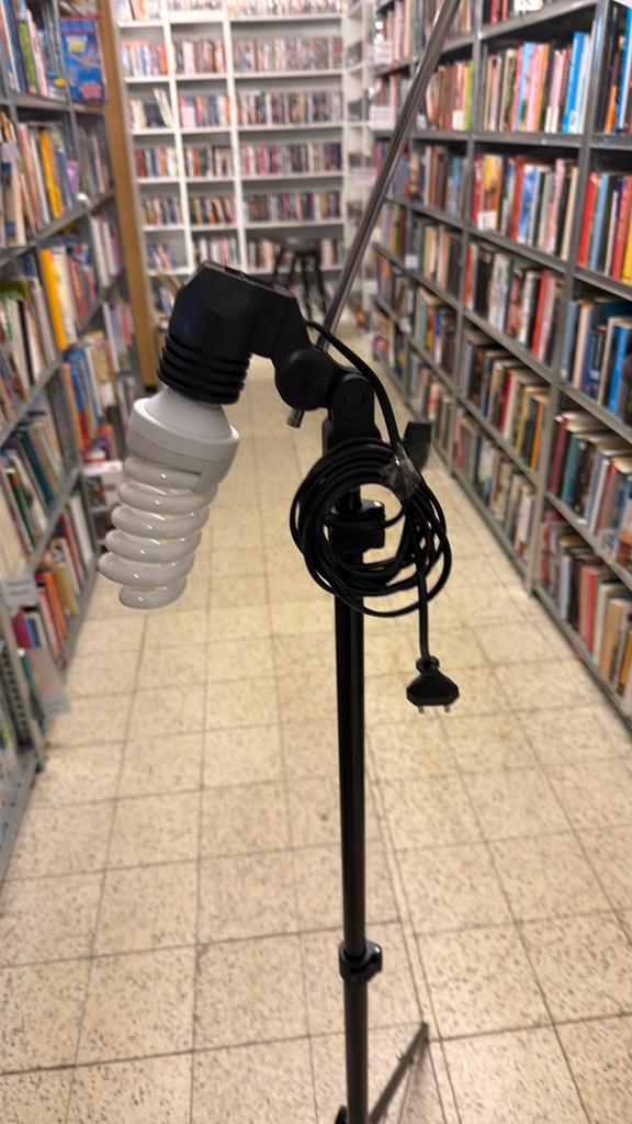 Fotostudio set met paraplu en lamp op statief, Ophalen, Gebruikt, Krinloopdebilt.com, Kringloop tegen armoede