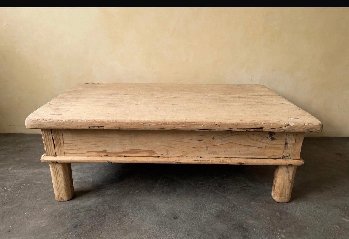 Unieke handgemaakte Chinese tafel - 75x50x28 cm, Gebruikt, Overige houtsoorten, 50 tot 100 cm, Ophalen of Verzenden
