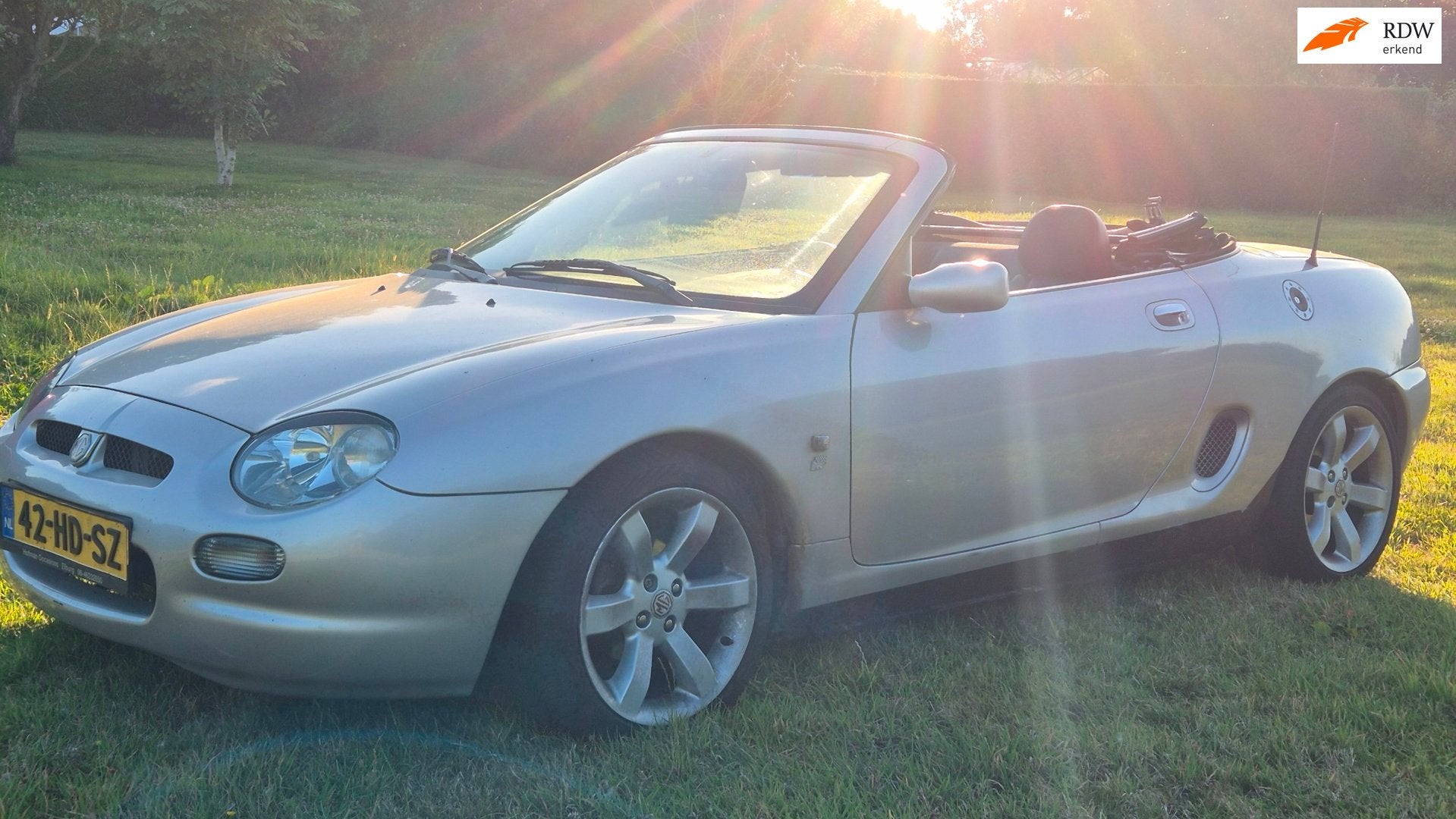 MG F 1.8i MET SOFT EN HARDTOP MET WERK, 13 km/l, Achterwielaandrijving, 4 cilinders, Cabriolet