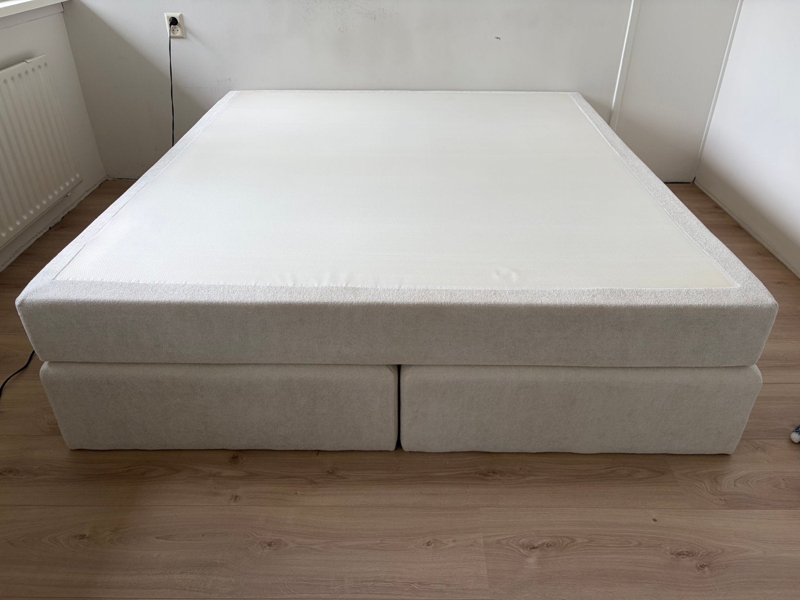 Boxspring zonder topper creme/wit, Ophalen, Wit, Tweepersoons, Zo goed als nieuw