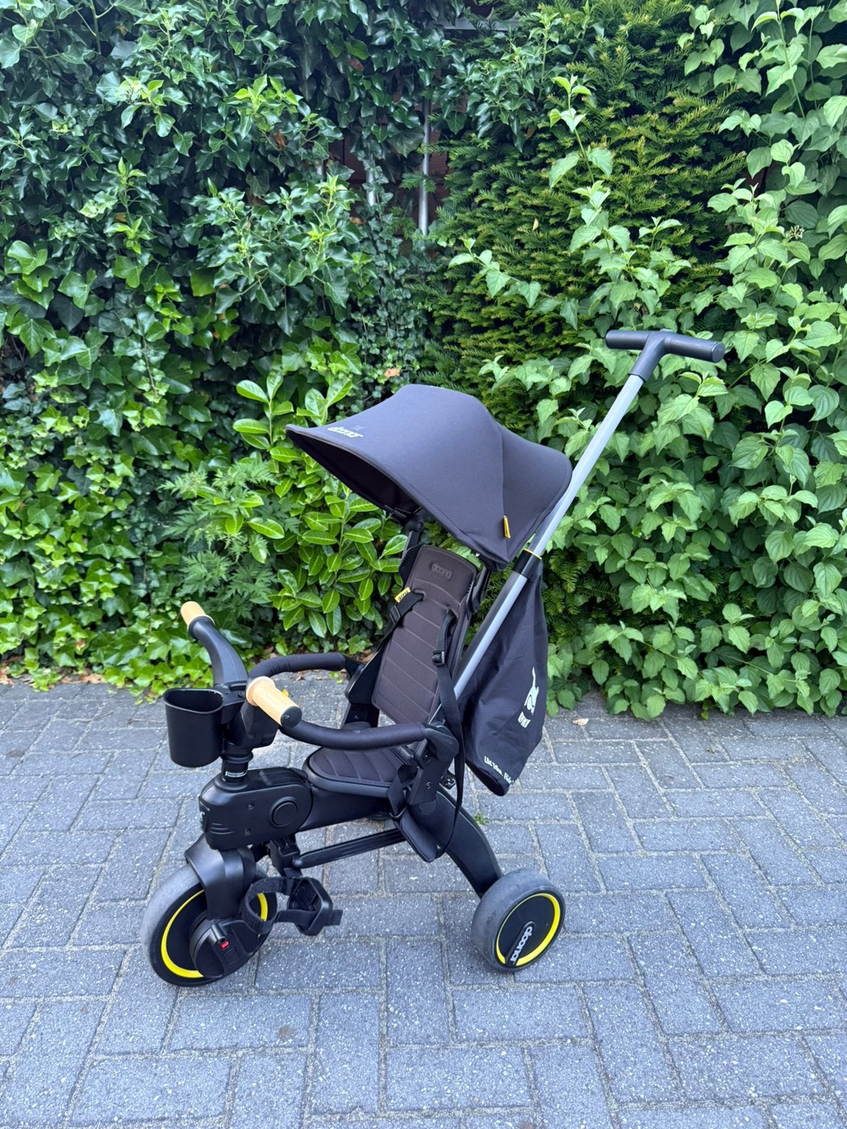 Doona driewieler zwart zeer netjes!!, Kinderen en Baby's, Ophalen, Zo goed als nieuw, Overige merken