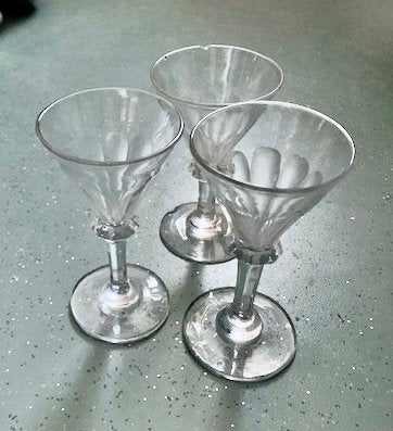 Oude glazen, Verzamelen, Glas en Borrelglaasjes, Ophalen of Verzenden, Gebruikt, Borrel- of Shotglas