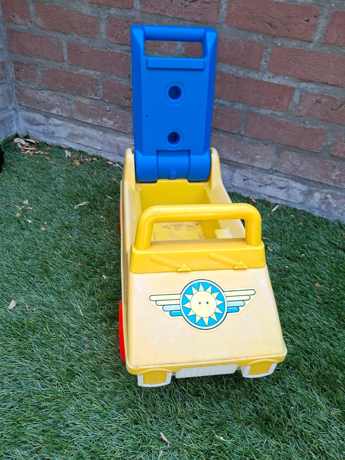 Fisher Price Loopauto - Geel met Blauw Duwstang, Kinderen en Baby's, Speelgoed | Buiten | Voertuigen en Loopfietsen, Ophalen