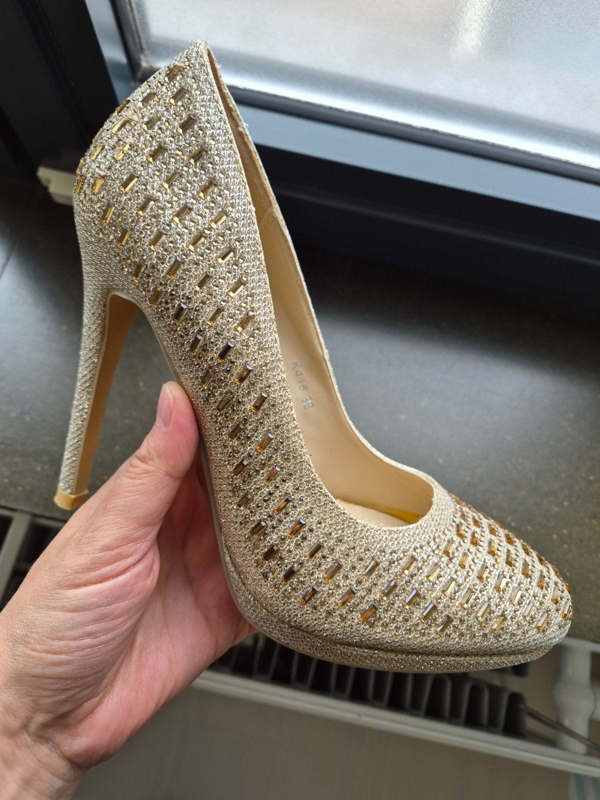 Gouden glitter pumps met hoge hak - Maat 38, Pumps, Overige kleuren, Verzenden, Zo goed als nieuw
