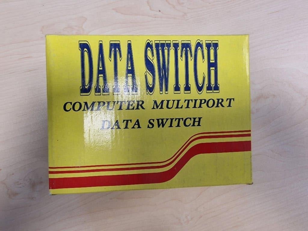 Dataswitch A/B 2x serieel, Ophalen of Verzenden