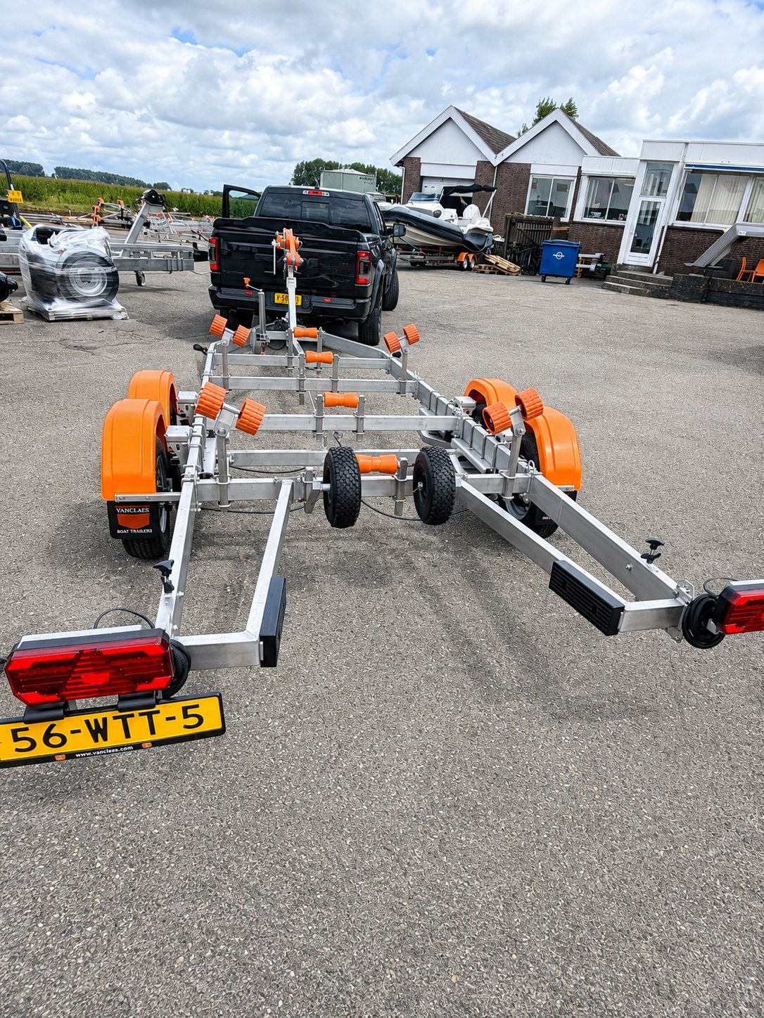 VanClaes V-liner dubbel Asser 2000 kilo RVS, LED,VERING, Ophalen, Nieuw, Minder dan 6 meter, Kantelbaar