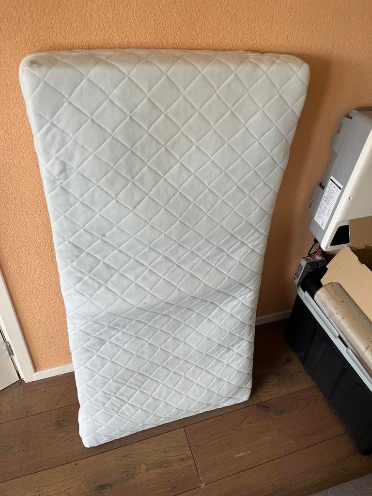 Ledikant matras, Ophalen, 190 cm of minder, Zo goed als nieuw, Eenpersoons