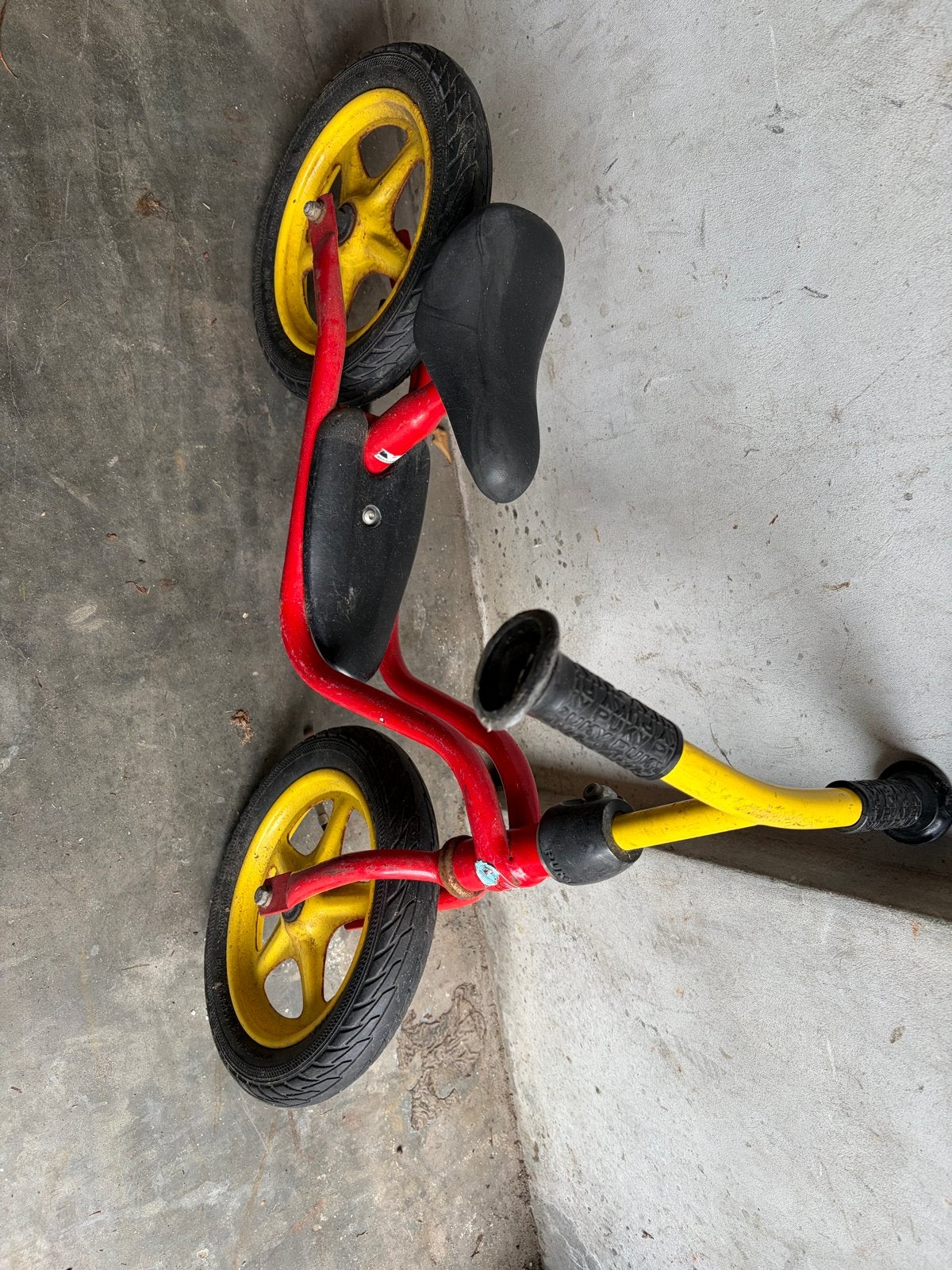 Puky loopfiets rood/geel - perfect voor de kleintjes!, Ophalen, Gebruikt, Minder dan 16 inch