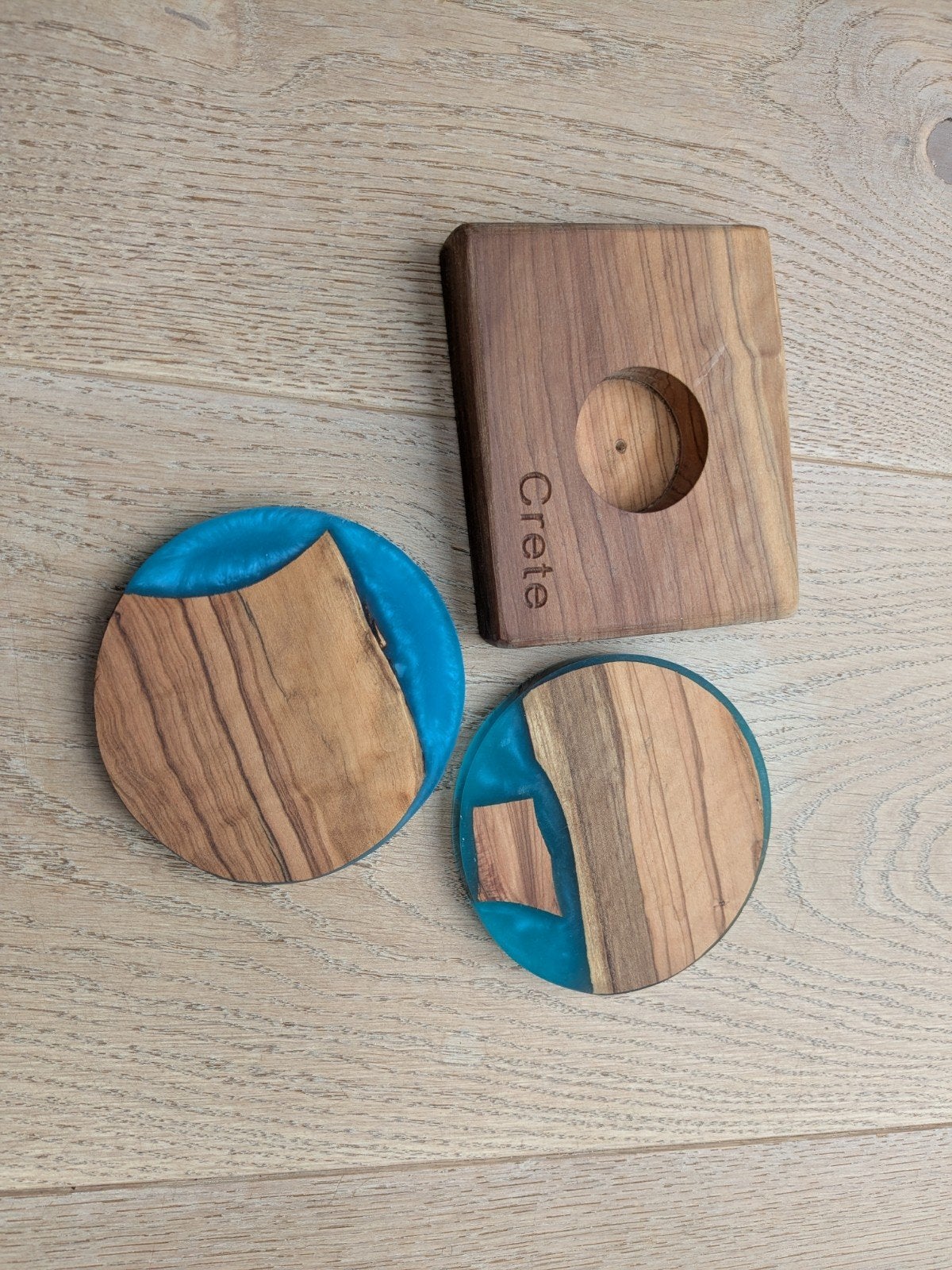 Set van 2 onderzetters en 1 waxinehouder  - uit Kreta, Gebruikt, Bruin, Ophalen of Verzenden, Minder dan 25 cm
