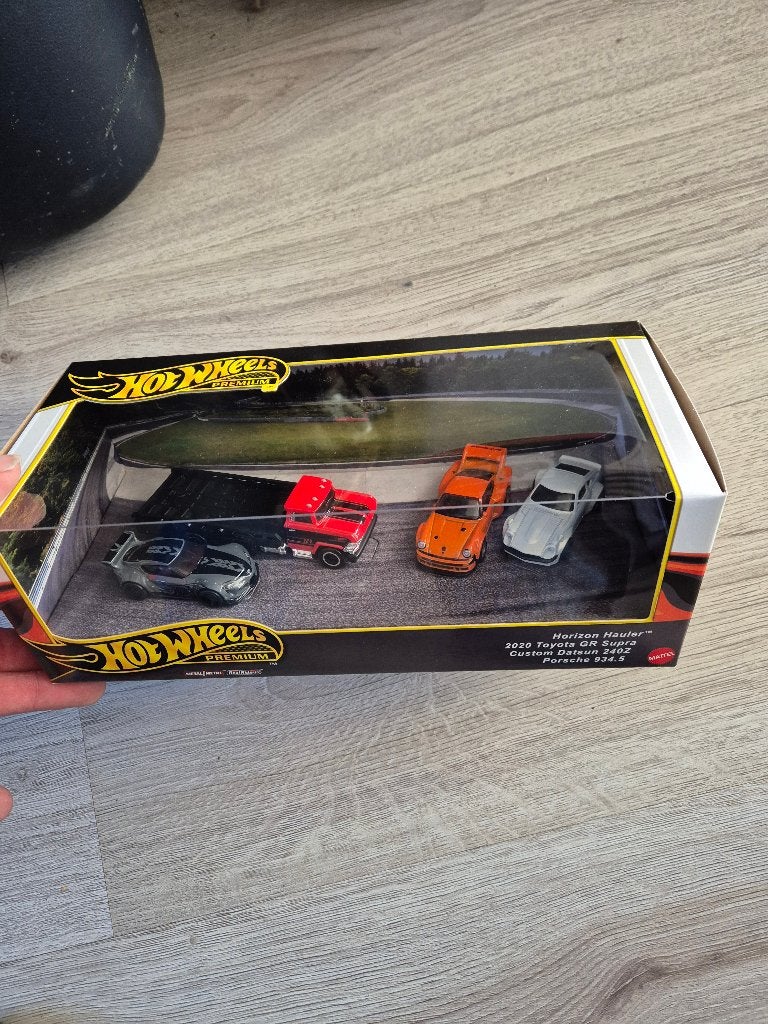 Hot Wheels Premium Collector Display Sets, Supra Datsun Pors, Ophalen of Verzenden, Nieuw, Auto