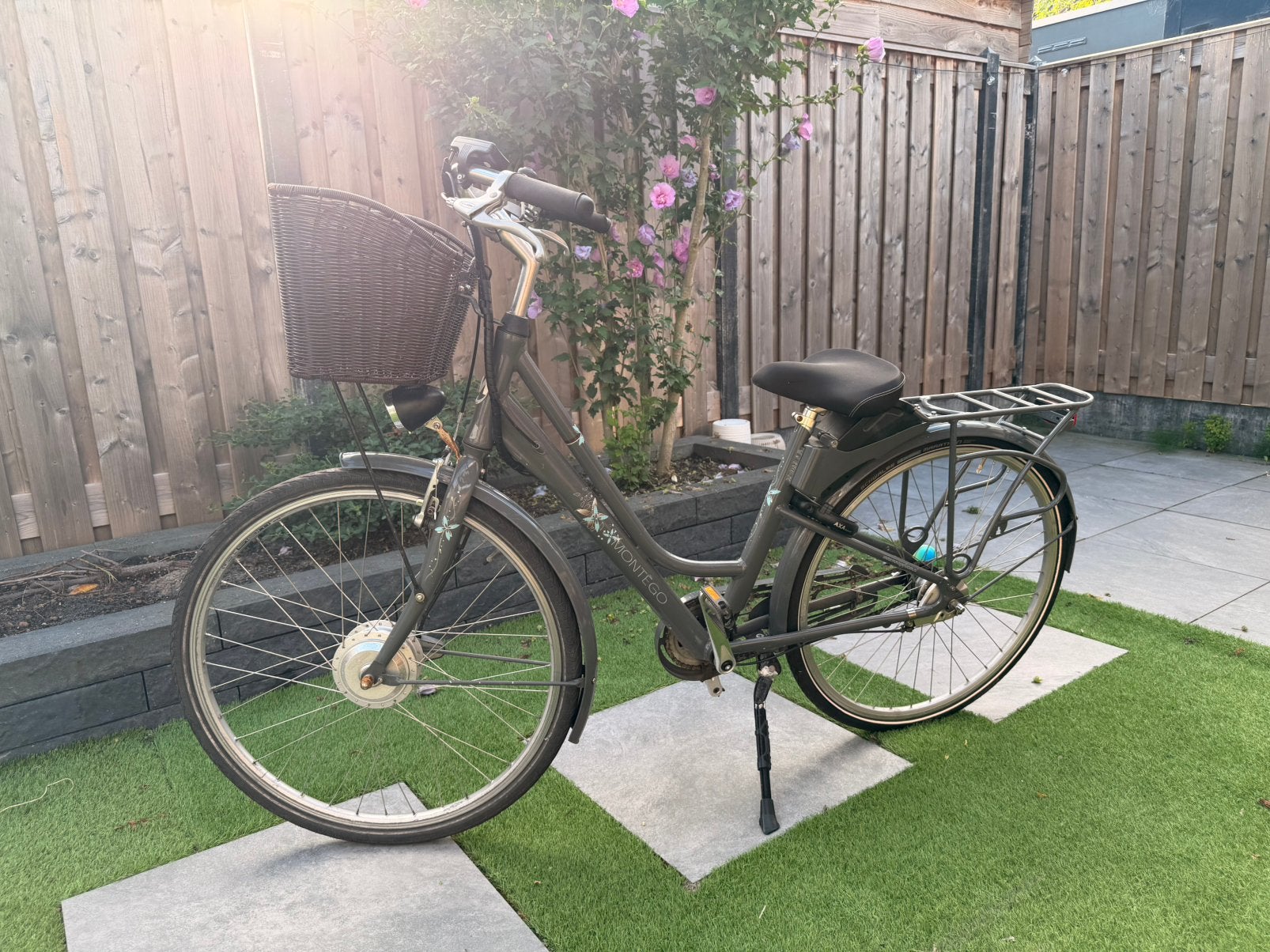 Montego Flirt Elektrische Damesfiets - 28inch/54cm, 53 tot 56 cm, Ophalen, Zo goed als nieuw
