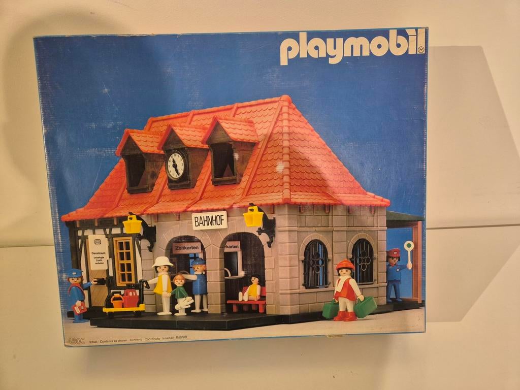 Playmobil station 4300 met originele doos en handleiding, Ophalen of Verzenden, Gebruikt, Complete set
