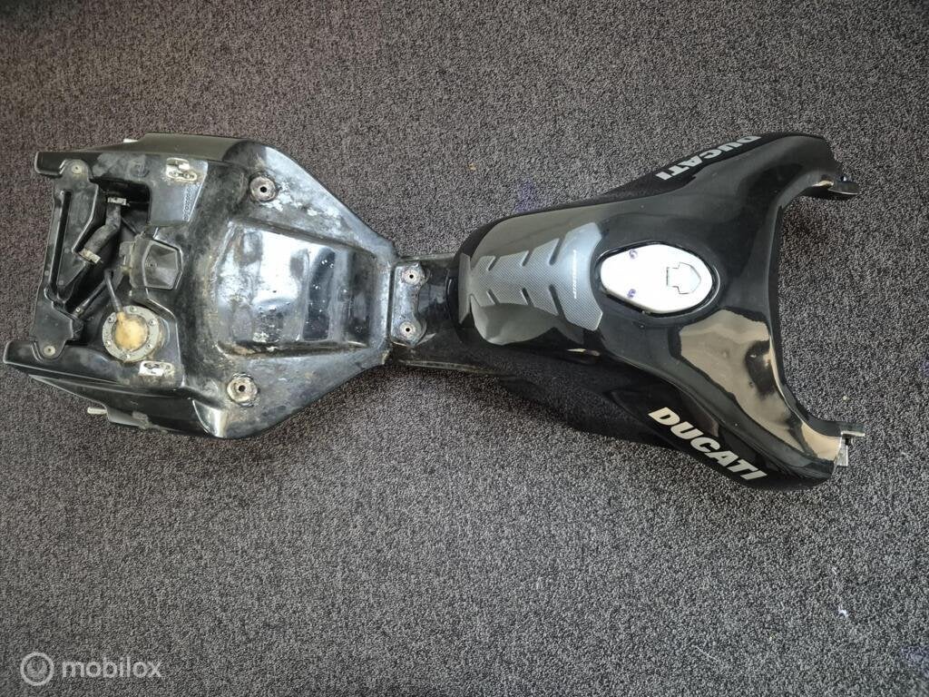 Benzinetank tank brandstoftank Multistrada 620 1000 1100, Motoren, Gebruikt, Factorystore.service@ducati.com, Ophalen of Verzenden