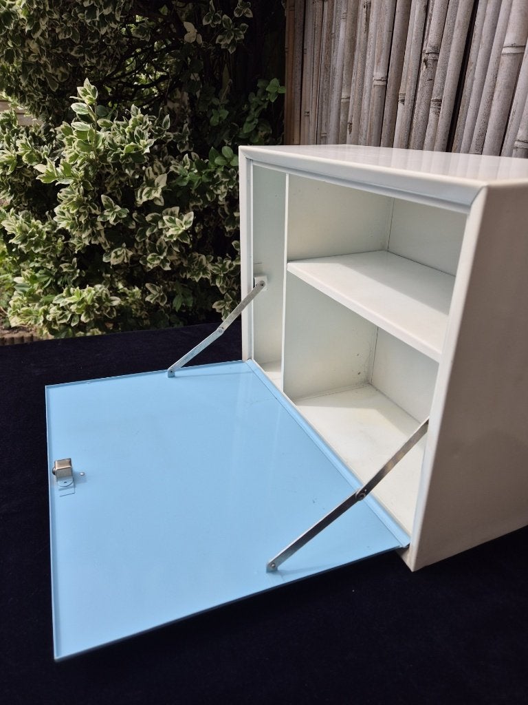 Vintage - Medicijnkastje - EHBO kastje - Badkamerkastje, Huis en Inrichting, Minder dan 50 cm, Gebruikt, Overige typen, Ophalen of Verzenden
