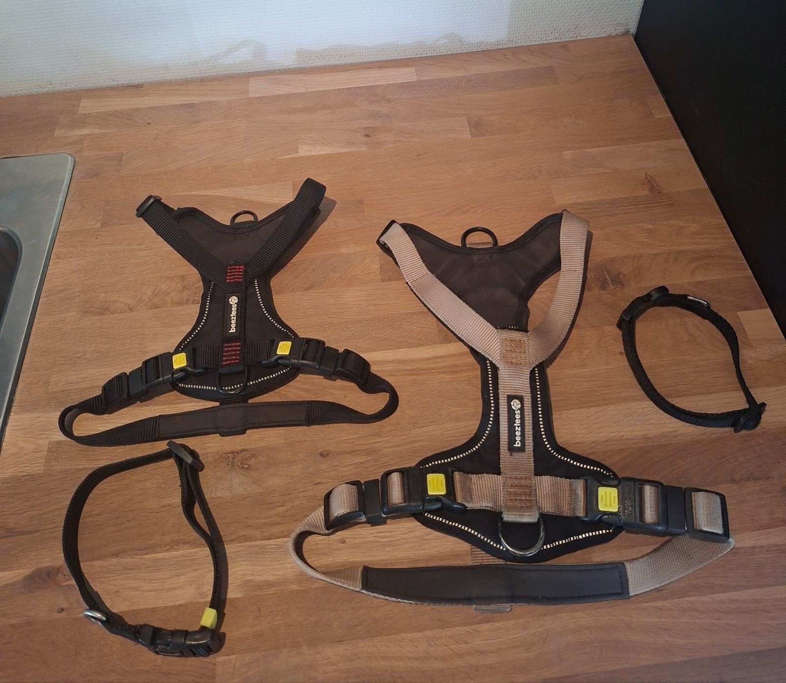 Hondentuigjes en halsbanden van het merk Beeztees, Ophalen of Verzenden, Gebruikt, Hondenriem-accessoire