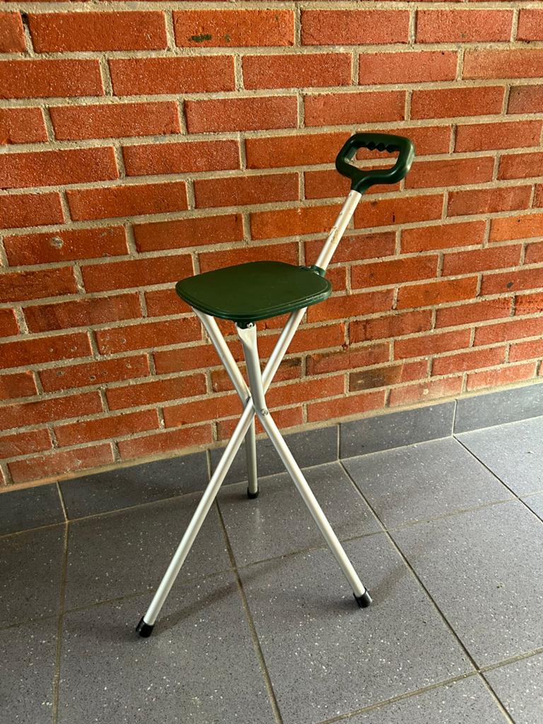 Trio Popular groen lichtgewicht aluminium wandelstok zitje, Diversen, Wandelstokken, Ophalen of Verzenden, Zo goed als nieuw