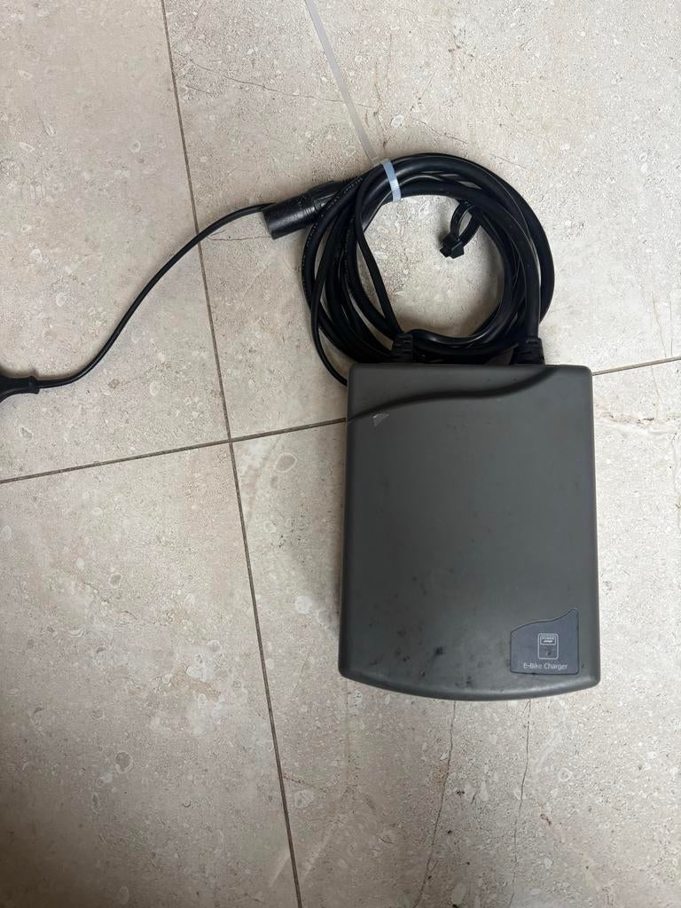 E-bike oplader 36V 3.4A (Sparta, Batavus, Koga), Ophalen, Gebruikt