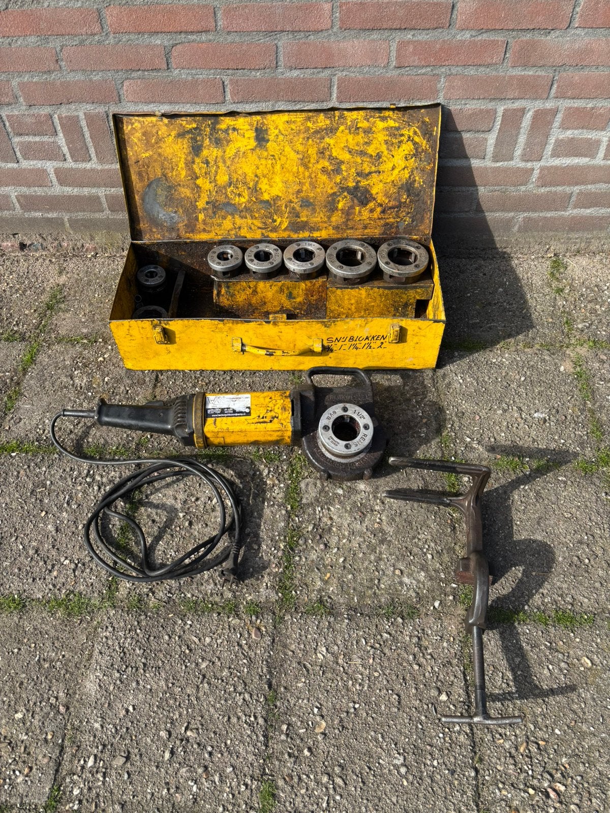Draadsnijmachine REMS amigo 2, Ophalen of Verzenden, Zo goed als nieuw, Elektrisch