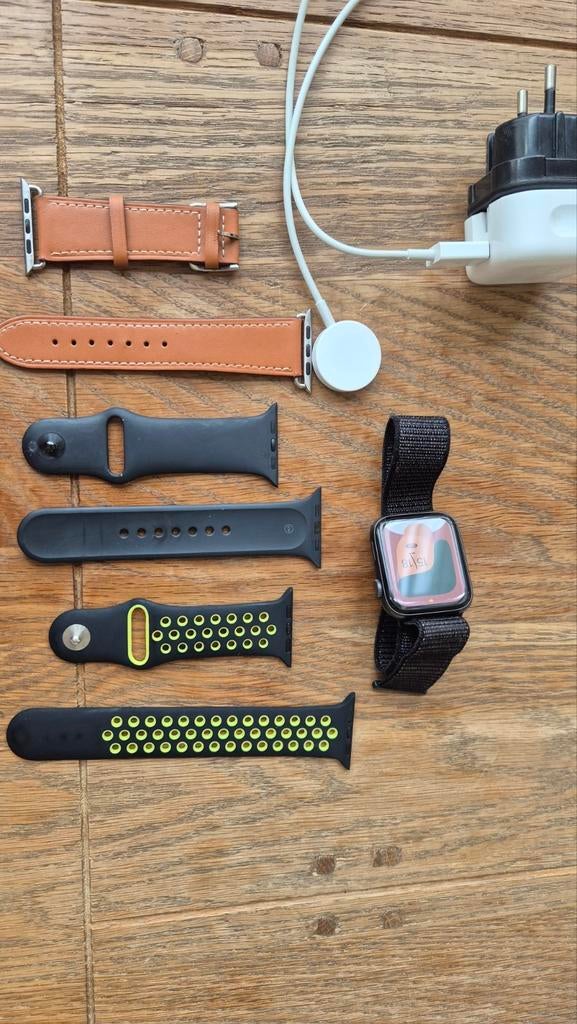 Apple Watch Series 5 (32GB), Gebruikt, Apple Watch ⌚️, IOS, Ophalen of Verzenden