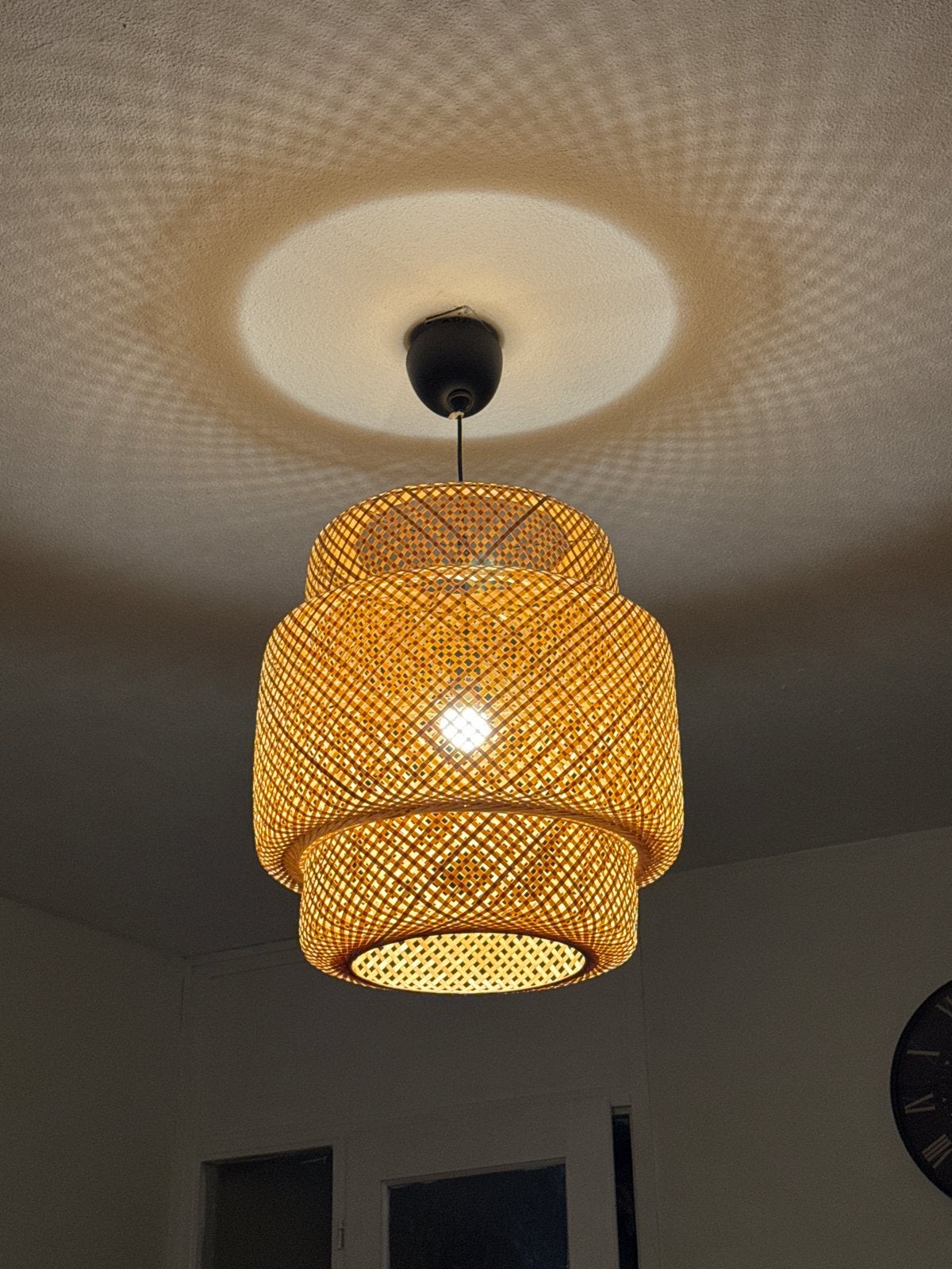 IKEA SINNERLIG Hanglamp bamboe/handgemaakt, 50 cm, Ophalen of Verzenden, Zo goed als nieuw, Natuurlijk materiaal, E27 (groot)