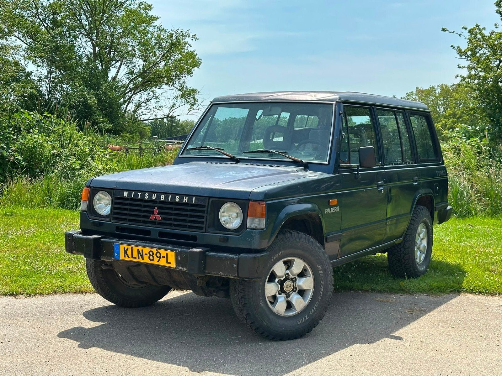 Mitsubishi pajero 2.5TD Belastingvrij 1987 Blauw, Blauw, Diesel, 84 pk, Geïmporteerd