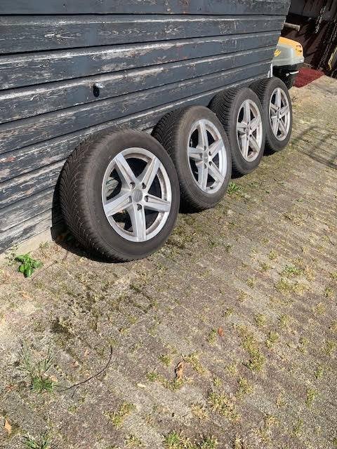 4 winterbanden en velgen, Ophalen, 16 inch, Nieuw, Band(en)