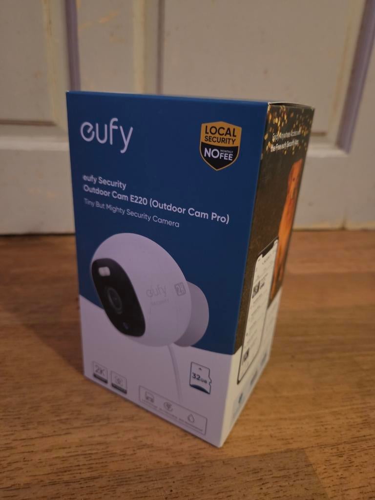Eufy Security Outdoor Cam E220 (Outdoor Cam Pro) - Nieuw, Audio, Tv en Foto, Videobewaking, Ophalen of Verzenden, Nieuw, Buitencamera