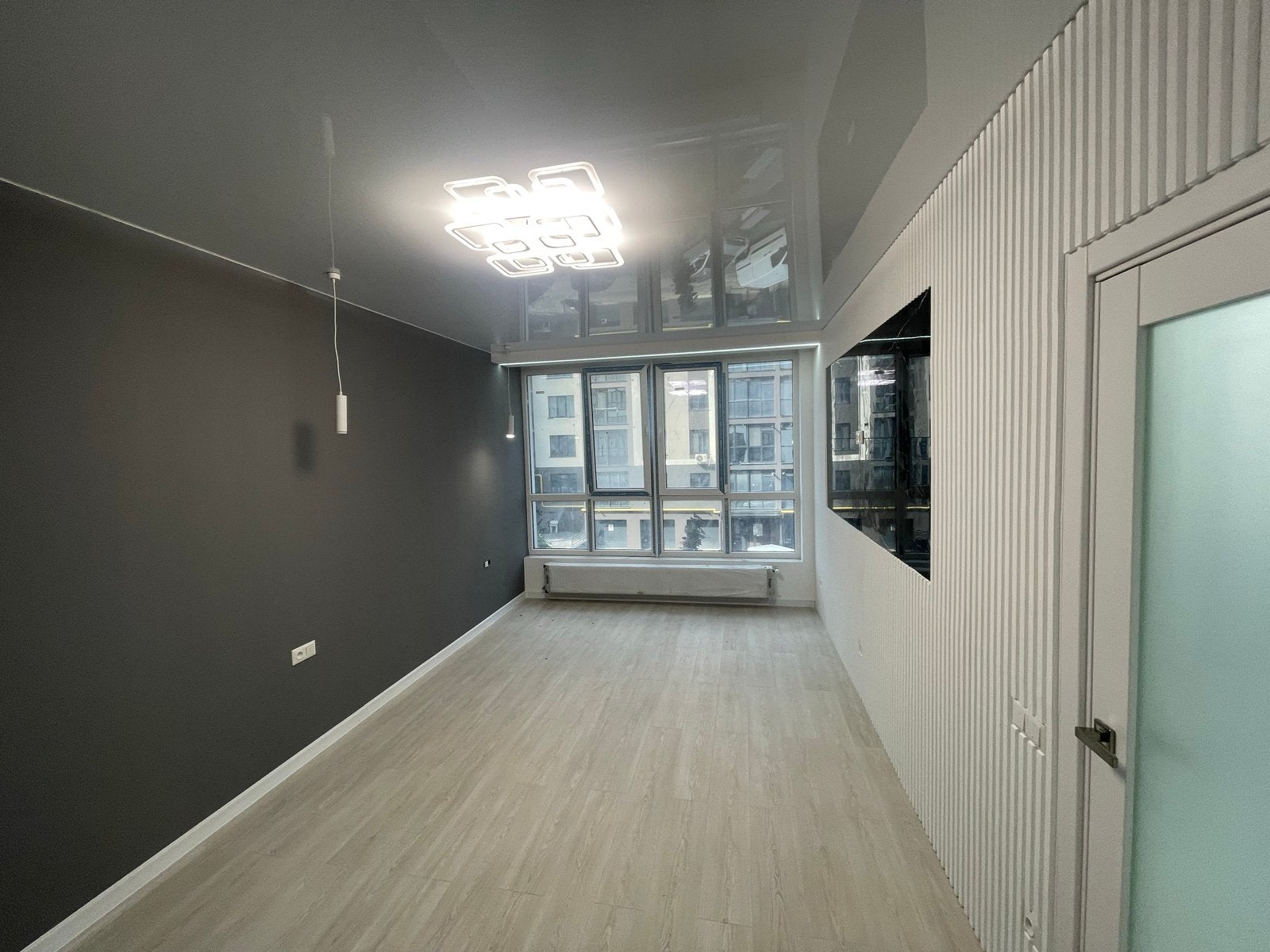 Stukadoor •Stucwerk •Glad stucwerk •Schilderwerk • Renovatie, Stucwerk