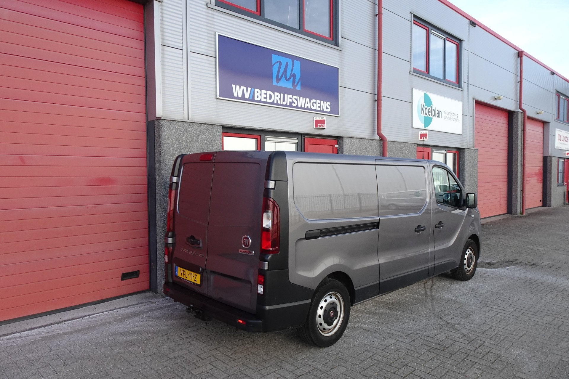 Fiat Talento 2.0 MultiJet L2H1 zits navi trekhaak 145 pk !, Voorwielaandrijving, Stof, Gebruikt, Euro 6