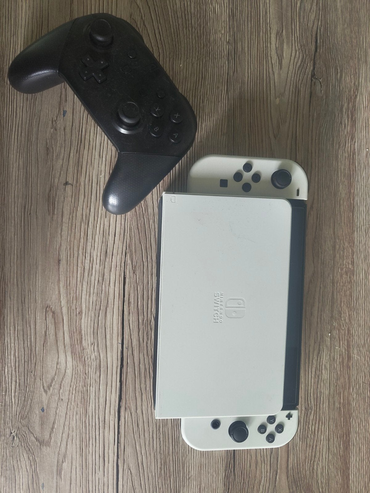 Nintendo Switch OLED Model met controller en spel., Ophalen, Zo goed als nieuw, Met 1 controller, Switch OLED