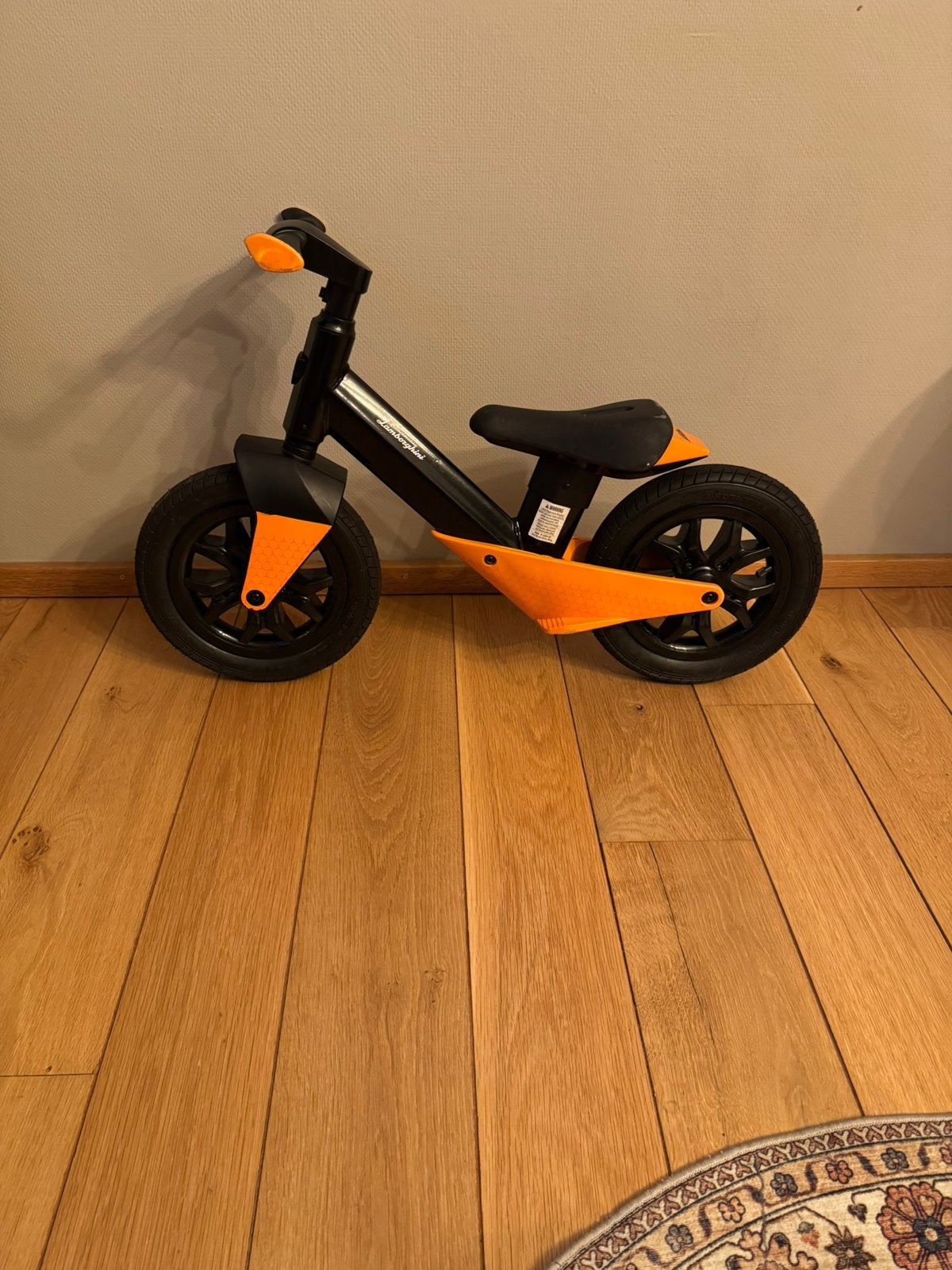 Lamborghini loopfiets, Fietsen en Brommers, Ophalen, Zo goed als nieuw, Minder dan 16 inch