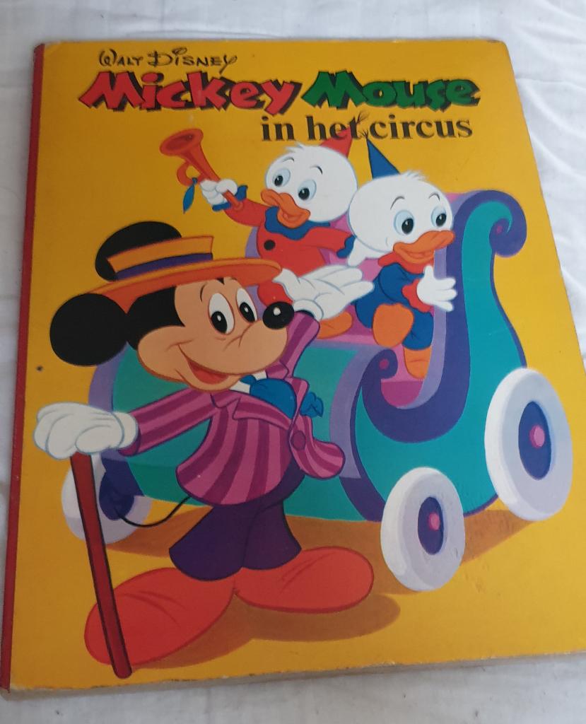 Disney Mickey Mouse in het circus. zie foto's., Eén stripboek, Ophalen of Verzenden, Zo goed als nieuw